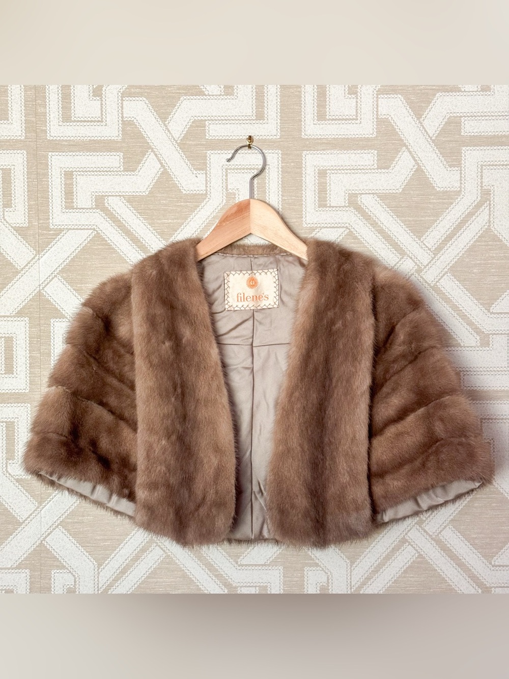 Vintage 60s Brown Mink Fur Capelet Stole Filene’s Mid Century Bridal Shrug Wrap